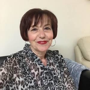 Meet your Posher, Nina